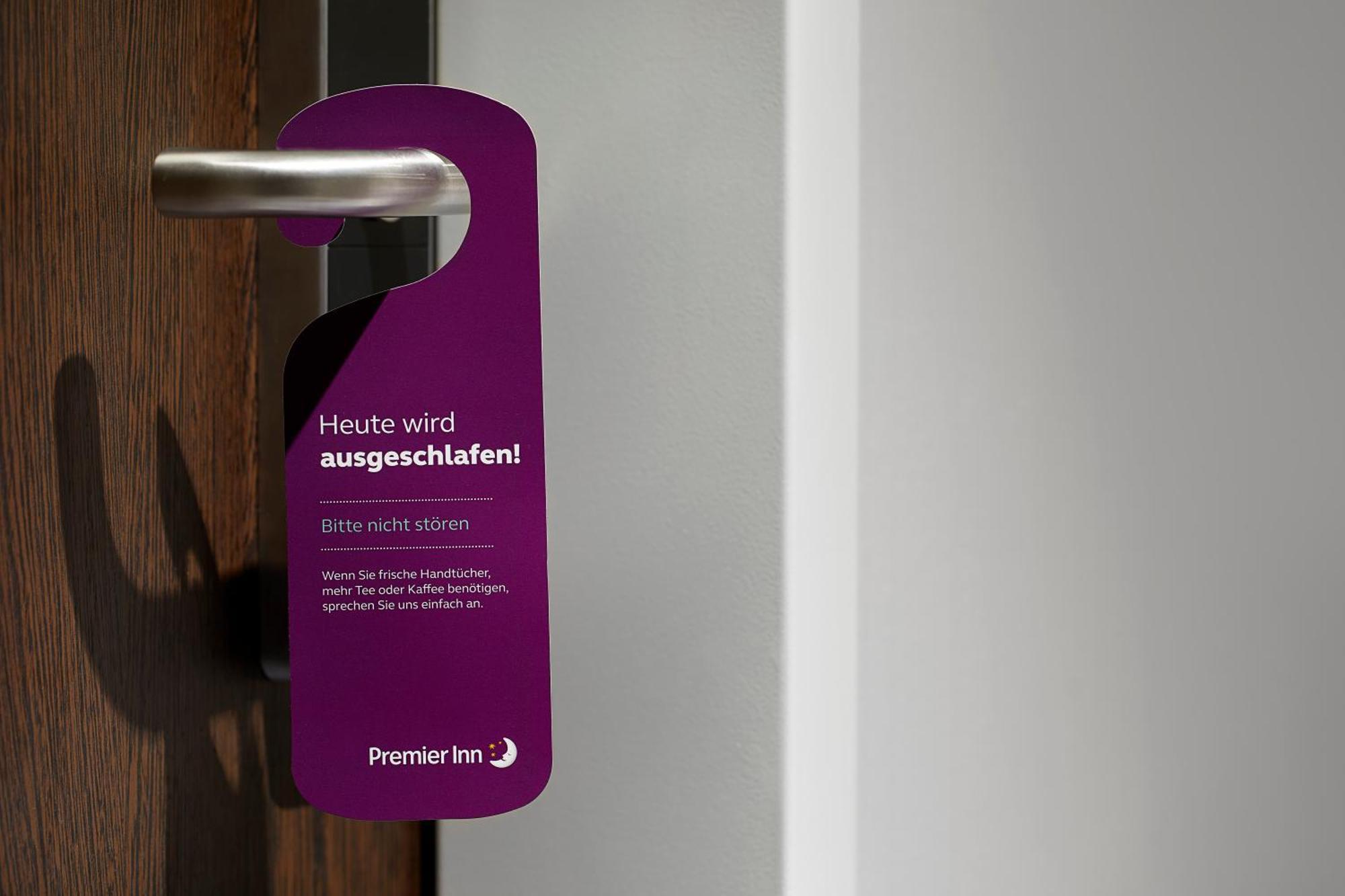 Premier Inn Berlin City Wilmersdorf Екстериор снимка